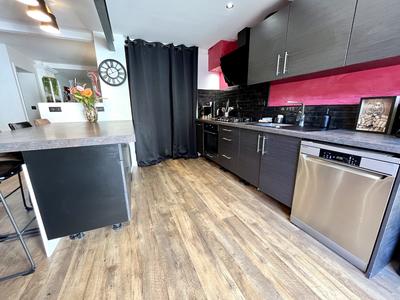 Maison - 164 m² - 5 pièces