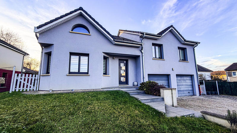 Maison - 130 m² - 6 pièces