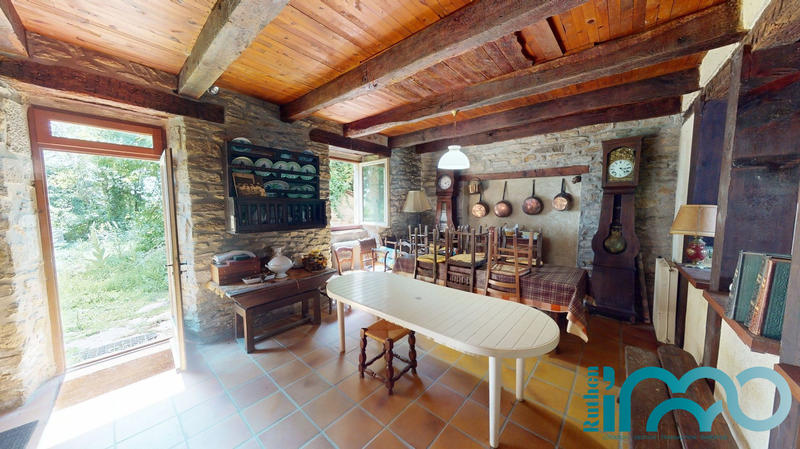 Maison - 175 m² - 7 pièces