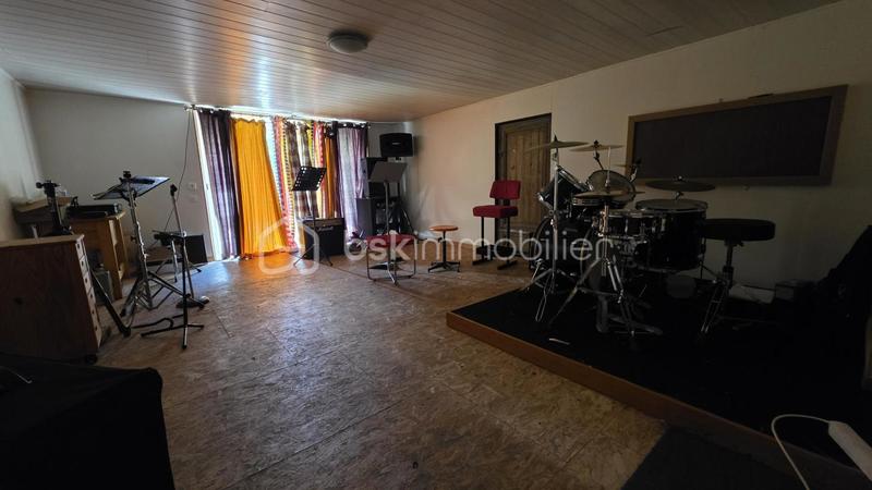 Maison - 300 m² - 10 pièces