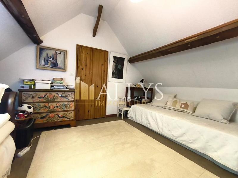 Maison - 121 m² - 6 pièces