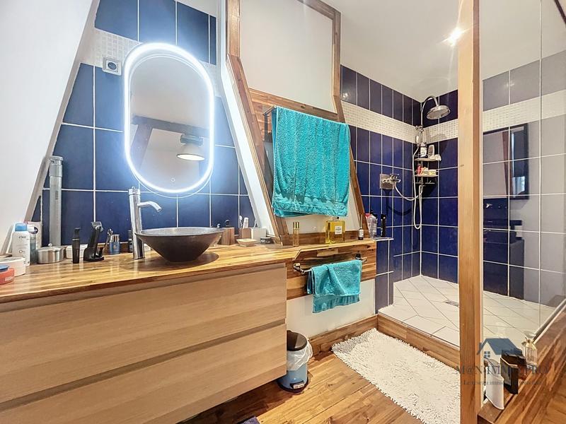 Maison - 125 m² - 5 pièces