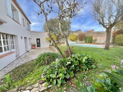 Maison - 164 m² - 8 pièces