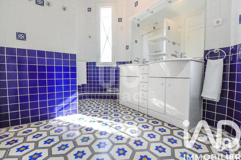 Maison de campagne - 334 m² - 10 pièces