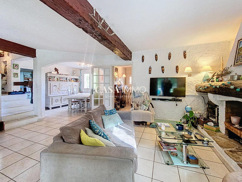 Maison traditionnelle - 136 m² - 5 pièces