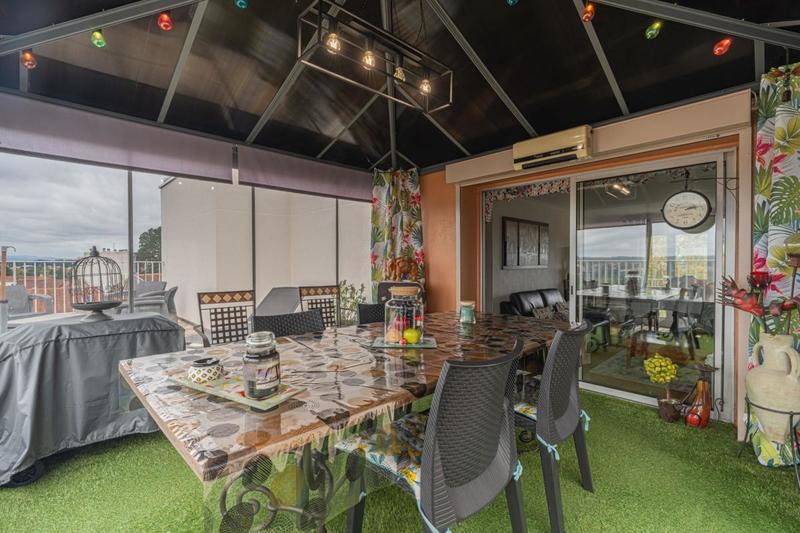 Appartement - 80 m² - 3 pièces