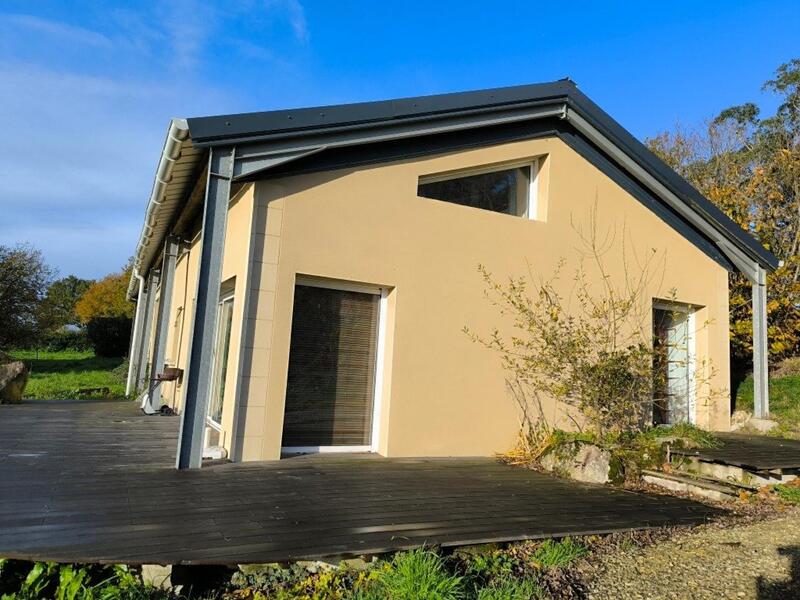 Maison - 101 m² - 7 pièces