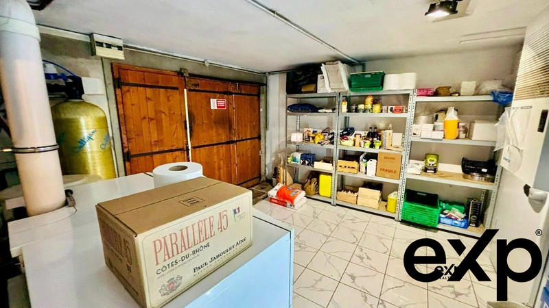 Fonds de commerce - Magasins - 1 118 m²