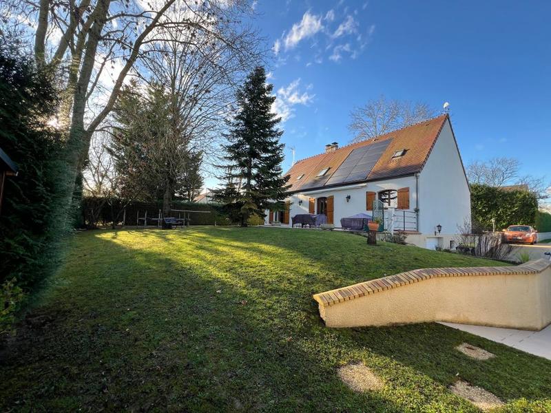 Villa - 185 m² - 6 pièces