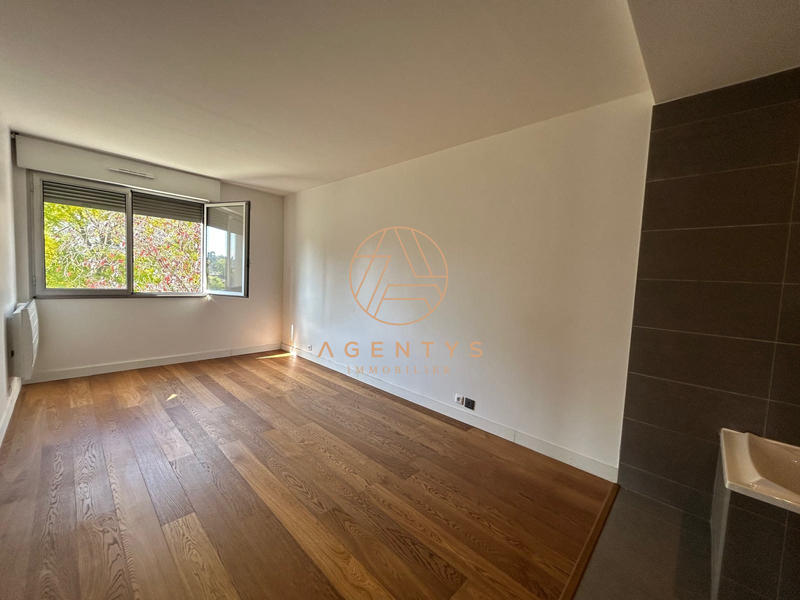 Appartement - 104 m² - 4 pièces