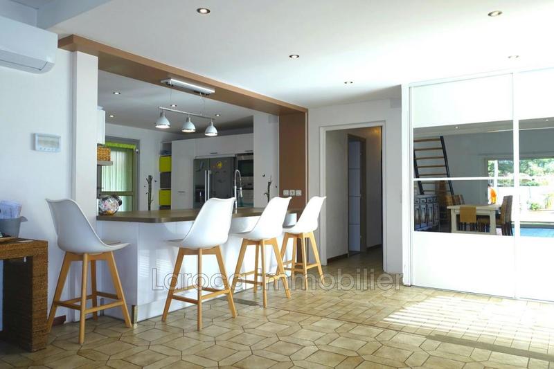 Villa - 150 m² - 4 pièces