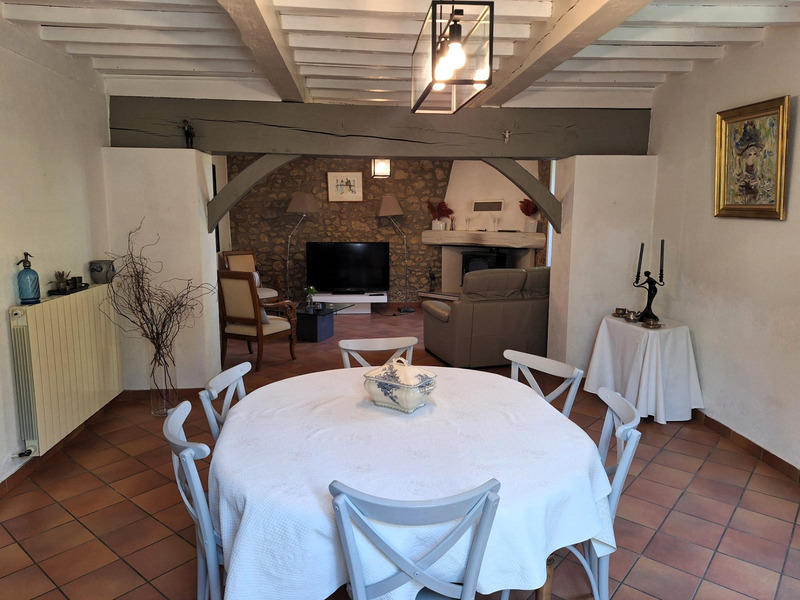 Propriété - 191 m² - 6 pièces