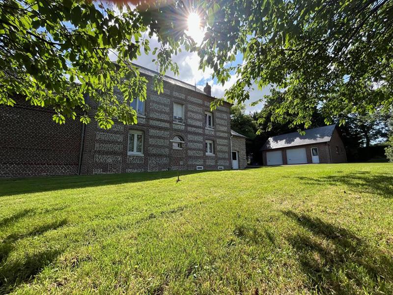 Propriété - 181 m² - 7 pièces