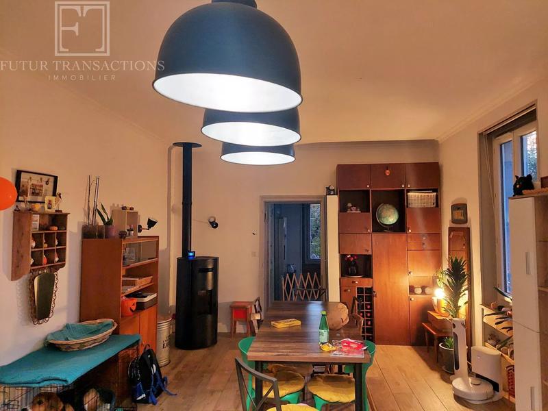 Maison - 180 m² - 12 pièces