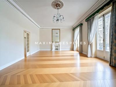 Appartement - 112 m² - 5 pièces