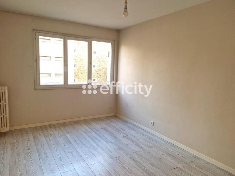 Appartement - 100 m² - 4 pièces