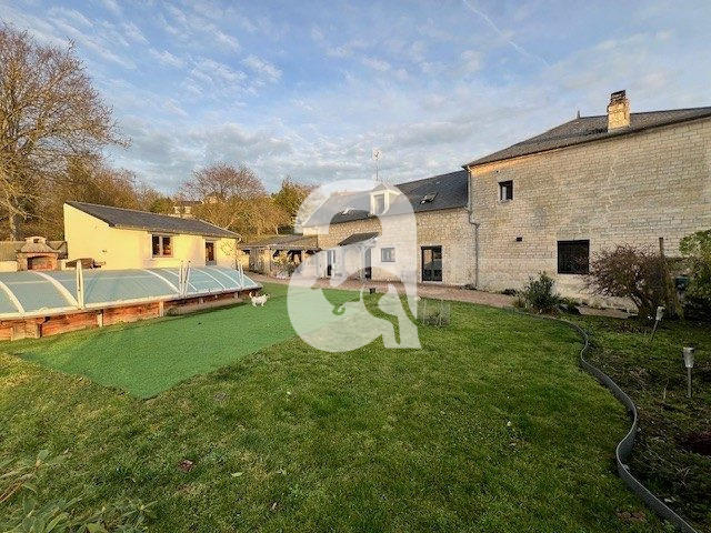 Maison ancienne - 240 m² - 10 pièces