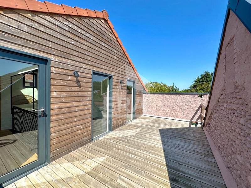 Appartement - 140 m² - 5 pièces