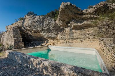 Maison en pierre - 215 m² - 7 pièces