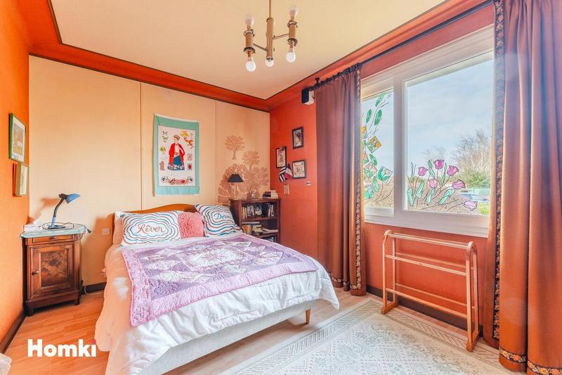 Maison - 218 m² - 7 pièces