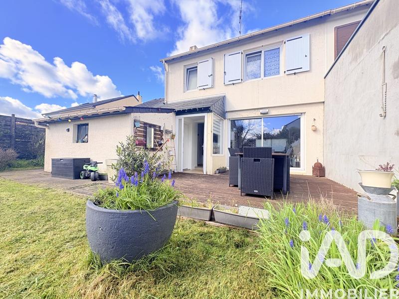 Maison - 99 m² - 4 pièces