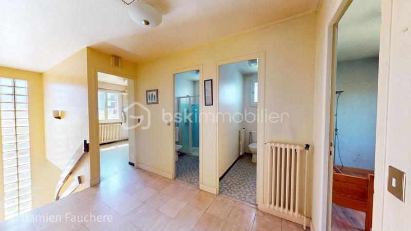 Maison - 104 m² - 5 pièces