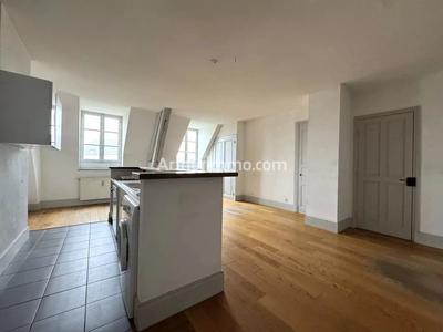 Appartement - 76 m² - 3 pièces