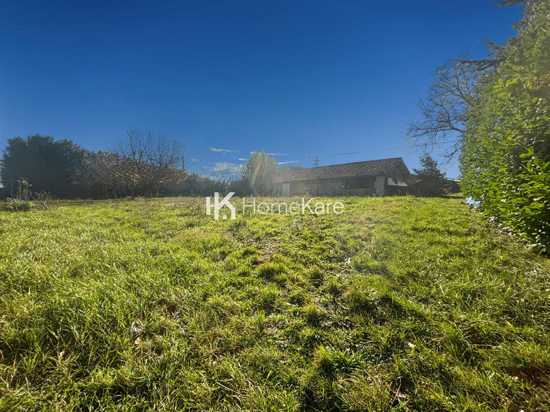 Maison - 280 m² - 11 pièces