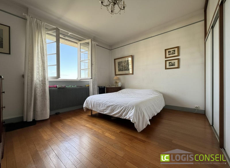 Maison traditionnelle - 107 m² - 5 pièces