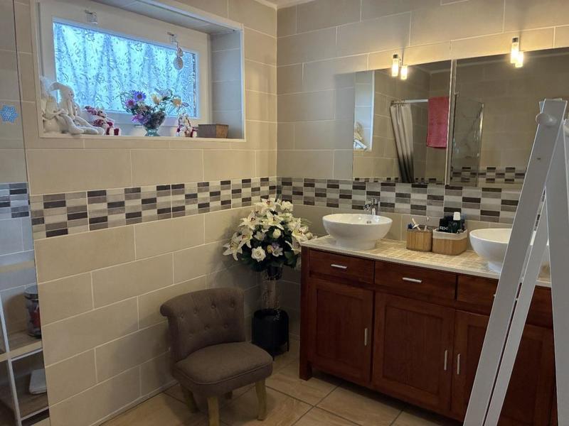 Demeure - 200 m² - 9 pièces