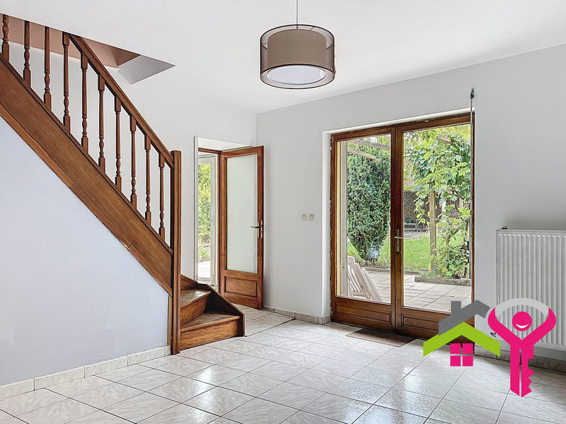 Maison - 180 m² - 6 pièces