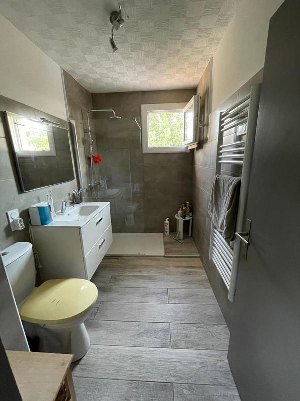 Villa - 100 m² - 5 pièces