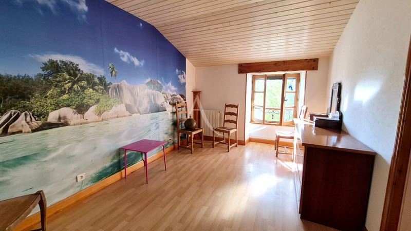 Maison - 176 m² - 5 pièces