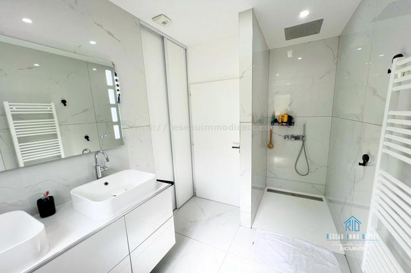 Maison d'architecte - 150 m² - 5 pièces