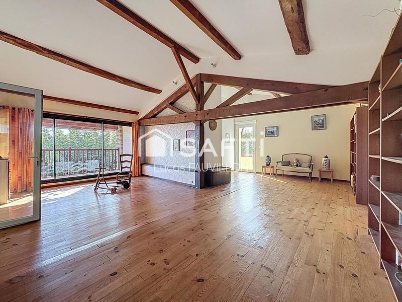 Maison - 294 m² - 10 pièces