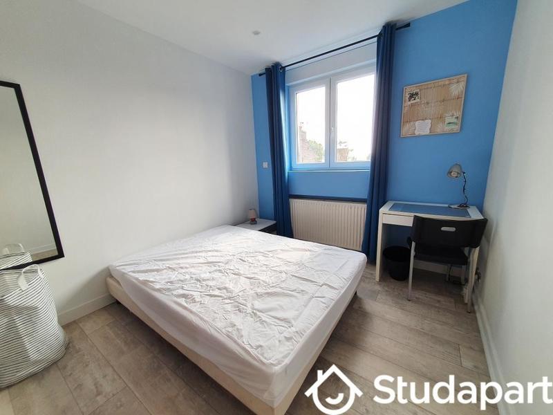 Chambre - 13 m² - 1 pièce