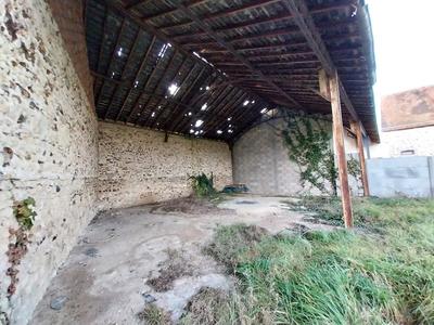 Terrain constructible - 897 m²