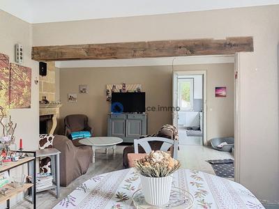 Maison - 225 m² - 8 pièces