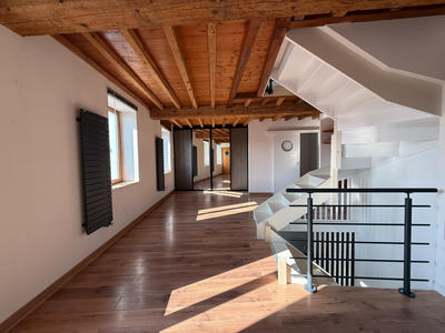 Maison - 207 m² - 6 pièces
