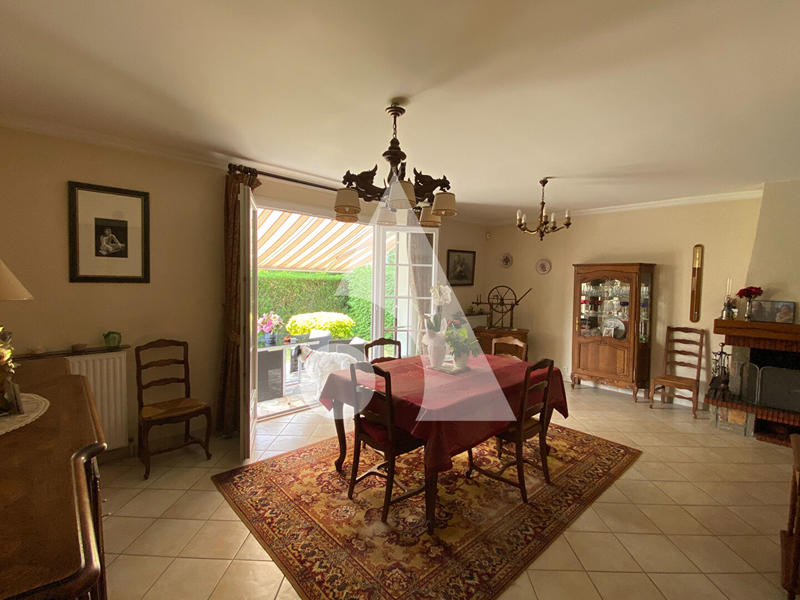 Maison - 94 m² - 5 pièces