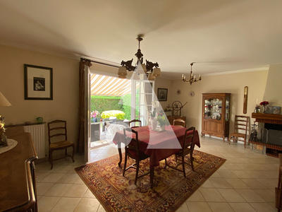 Maison - 94 m² - 5 pièces