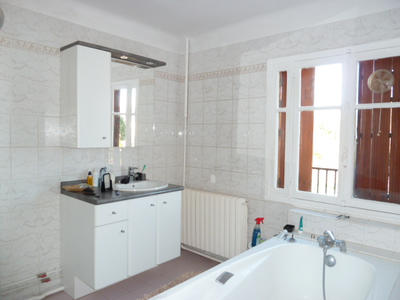 Maison - 205 m² - 8 pièces