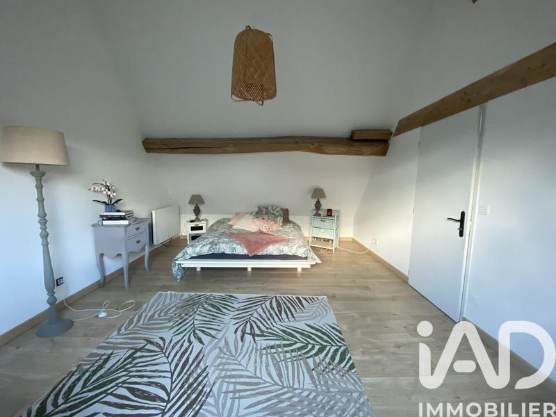 Maison - 211 m² - 9 pièces