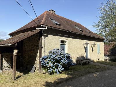 Maison - 94 m² - 6 pièces