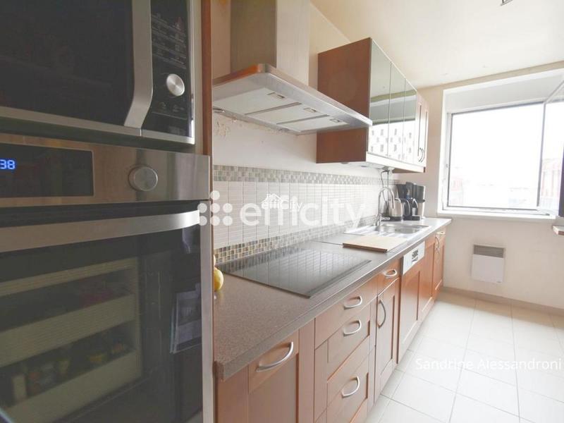 Appartement - 100 m² - 4 pièces