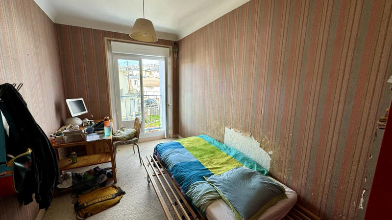 Maison - 215 m² - 10 pièces