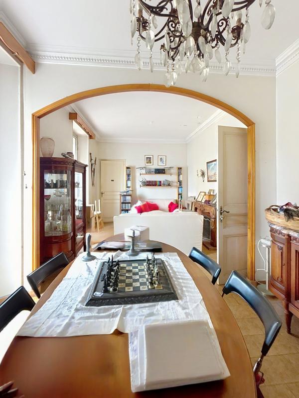 Appartement - 96 m² - 3 pièces