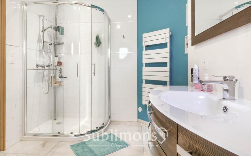 Maison - 189 m² - 6 pièces