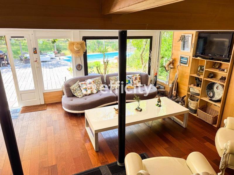 Maison - 112 m² - 6 pièces