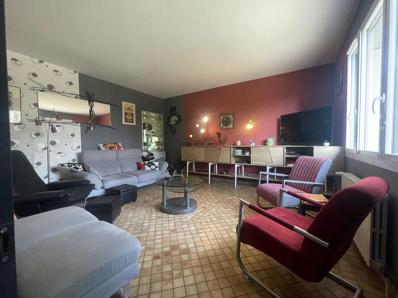 Pavillon - 211 m² - 9 pièces